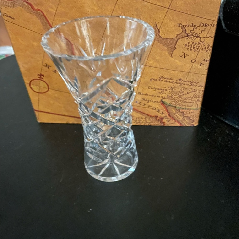 Lovely little bud vase in pinwheel motif